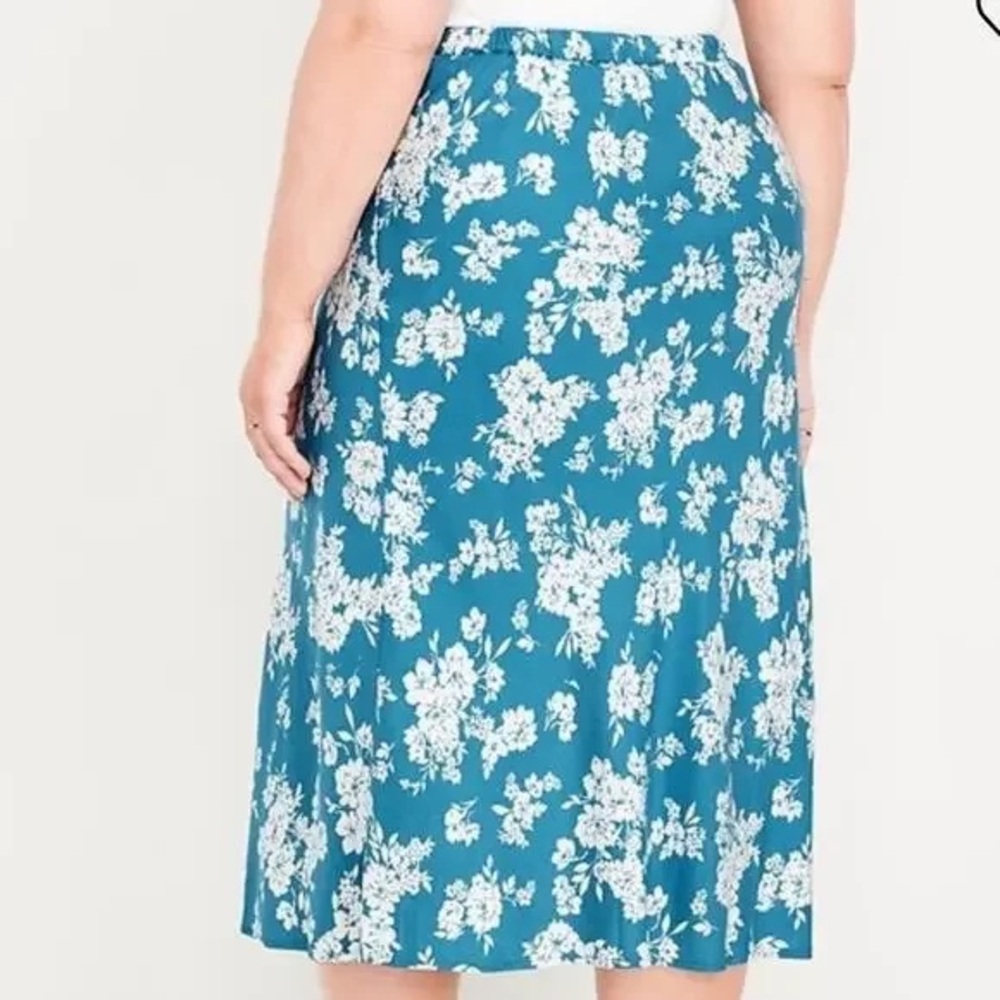 OLD NAVY Crepe A-Line Midi Skirt Blue Floral Size XXL NEW - Picture 2 of 16